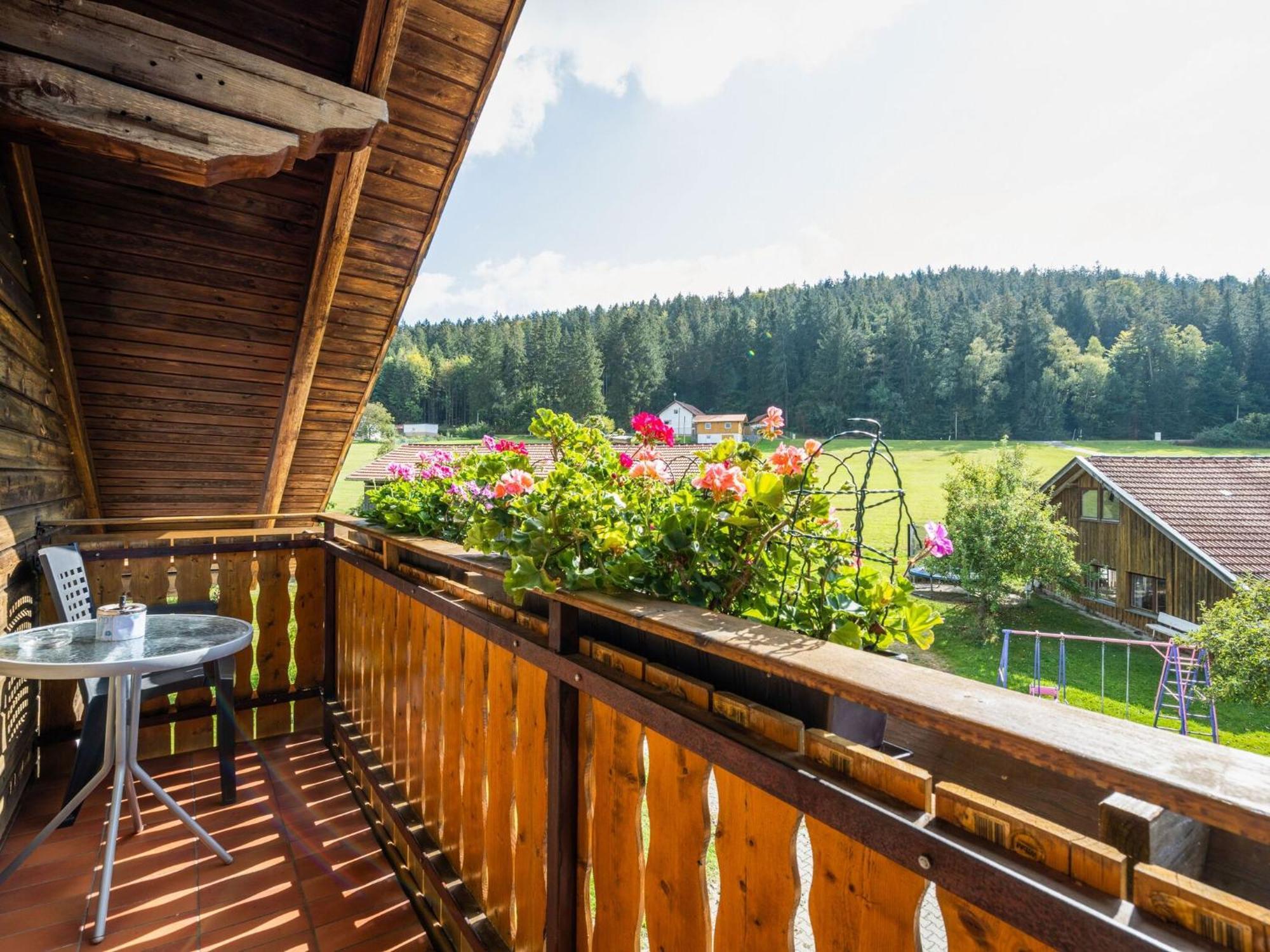 Flat On A Farm Near The Arber Ski Area นูเคอร์เคน ไบม์ ไฮลิเงน บลูท ภายนอก รูปภาพ