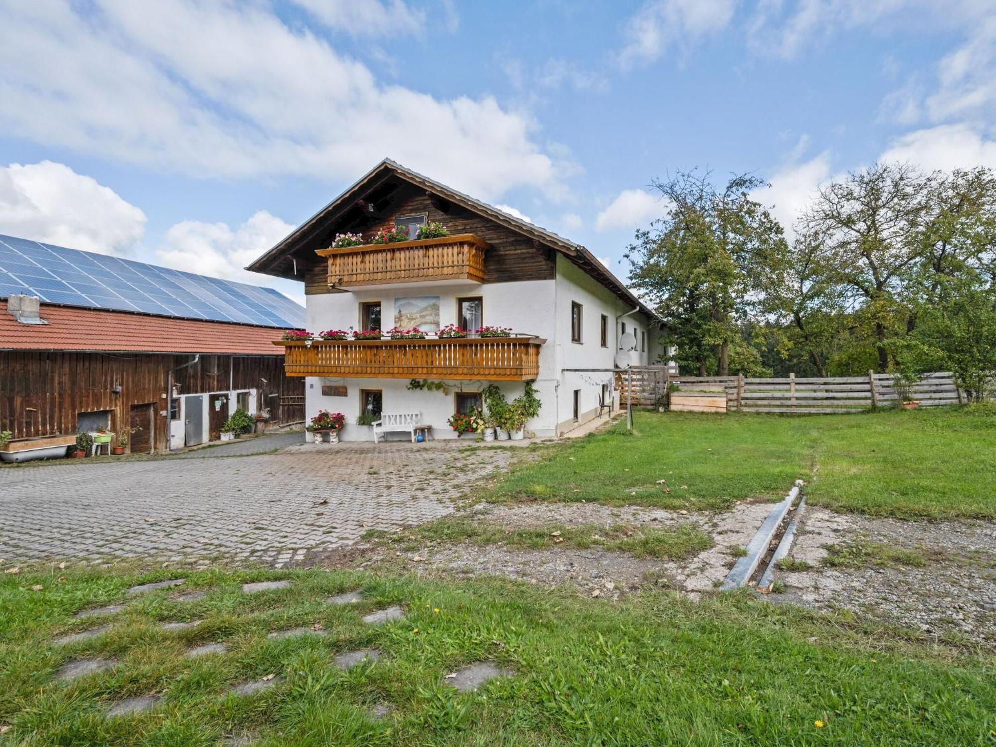 Flat On A Farm Near The Arber Ski Area นูเคอร์เคน ไบม์ ไฮลิเงน บลูท ภายนอก รูปภาพ